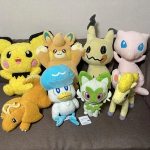 Juego de 8 juguetes de peluche Pokemon con etiqueta - Imagen 1 de 1