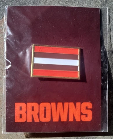 OFFICIAL 2020 NFL CLEVELAND BROWNS SEASON TICKET HOLDER PIN-FREE SHIPPING Cover