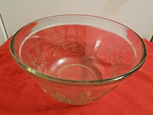Vintage Klarglas Rührschüssel, geprägte Blumen 9" Durchmesser - Bild 1 von 4