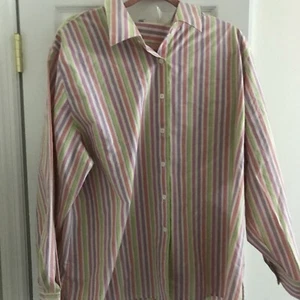 Foxcroft mehrfarbig gestreiftes langärmliges Button-Down-Damentop 2X gebraucht, in einwandfreiem Zustand - Bild 1 von 5