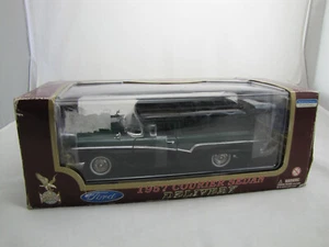 92209 Yat Ming 1957 Ford Courier Sedan Delivery - grün - schwarz - 1:18 - Bild 1 von 5