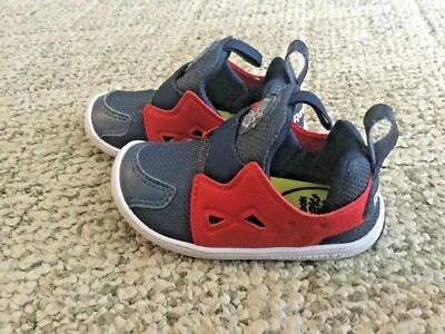 Infant/Toddler Boy's Size 5 Reebok Ventureflex Navy And Red Tennis Shoes - Image 1 of 4