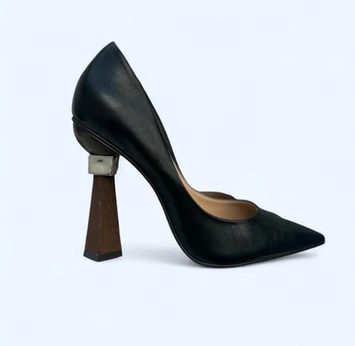 Tacones de cuero negros únicos Saks Fifth Avenue Foto 1 de 4