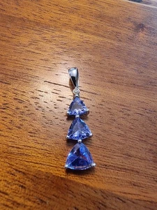 14 Ct White Gold Pendant 3 Beautiful Tanzanite Stones 1 Diamond - Picture 1 of 13