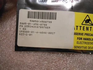 STECKER WIDERSTAND TEIL # D55342K07B976ER NSN: 5905-01-456-0799 - Bild 1 von 1