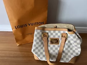 Louis Vuitton Handbag - Picture 1 of 9