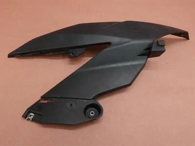 Capuz carenagem tampa lateral direita SUZUKI GSX250R 250 2018-2021 47122-20K00 - Imagem 1 de 4