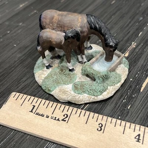 Christmas Collectible Santas Best Porcelain Figurine Horse Foal Drinking Water - Picture 1 of 6