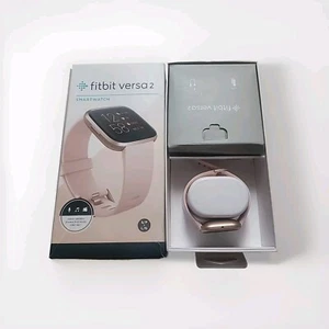 Reloj inteligente Fitbit Versa 2 salud y estado físico - pétalo/rosa cobre - Imagen 1 de 11
