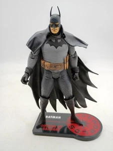 DC Direct Elseworlds Gotham By Gaslight Batman Figur - Bild 1 von 6