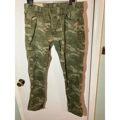 Hollister Green & Tan Camouflage Pattern Men's Jeans W36 L32 Military Style Pant - Image 1 of 4
