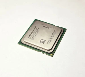 AMD Second Generation Opteron 8220 2.8 GHz - OSA8220GAA6CY Socket F - Picture 1 of 1