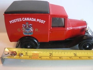 Matchbook Models of Yesterday 1930 Model A Ford Van (Y21) "POSTES CANADA POST" - Picture 1 of 5