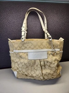 COACH GALLERY SIGNATURE BEIGE & WHITE JACQUARD LEATHER Y2K TOTE HANDBAG F23297 - Picture 1 of 19