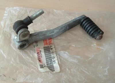 GENUINE YAMAHA NOS GEAR LEVER GEARLEVER FZR600 YZF600 R 4JH-18110-01 BRAND NEW - Image 1 of 2