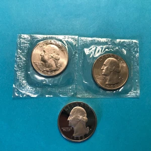 1983 P D S Washington Quarter Set Unc 2 Unc in Cello & 1 Proof FREE SHIP - Picture 1 of 3