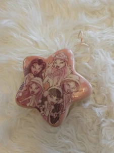 "Adorno de árbol de Navidad Bratz 2004 vintage estrella rosa 5""x5""" - Imagen 1 de 4