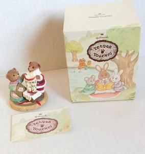 Hallmark Tender Touches 1992  A FITTING GIFT Santa And Mrs. Claus Bear Figurine - Picture 1 of 9