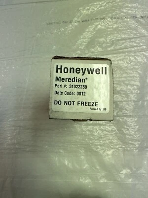 Honeywell 31022289 Meredian Temperature Sensor - Image 1 of 4