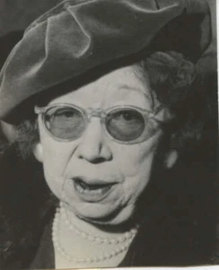 Long, Marguerite. (1874–1966)Original Photograph - Picture 1 of 1