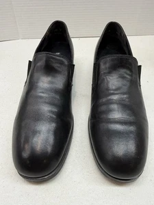Munro American Flat Women's 11.5 Narrow Black Leather Shoes Excellent Condition - Picture 1 of 9