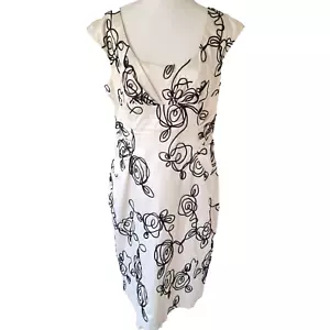 Adrianna Papell Women's Pencil Dress White Size AU16 embroidered Geometric Print - Picture 1 of 11