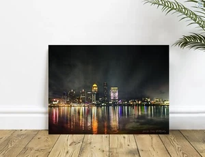 Horizonte de Louisville Kentucky por la noche - viajes, arte de pared, bar fotografía artística - Imagen 1 de 3