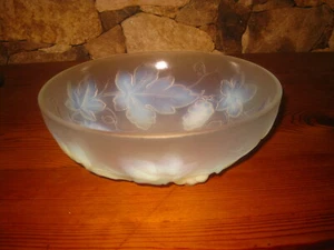 Antique Art Deco Signed Etling France Opalescent Glass Plate Dish Bowl Grapes - Picture 1 of 6