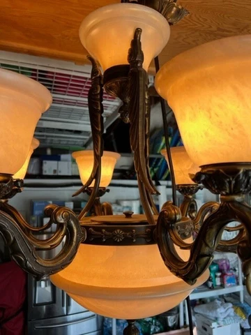 Raylo Real Bronze and solid Alabaster chandelier / Used, in very good condition! Cover