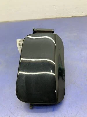 2013-2016 BMW M5 F10 OEM REAR FUEL TANK DOOR W/ HOUSING POCKET & CAP 51177204365 - Imagem 1 de 4