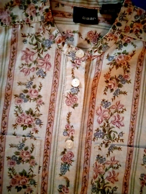 Blusa Top Túnica LizWear Blusa Abotonada Manga Larga Algodón/Lino M Usada en Excelente Condición Foto 1 de 4