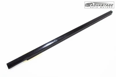 2016-2021 JEEP GRAND CHEROKEE PORTA FRONTAL ESQUERDA MOLDURA DE CINTO DE JANELA FABRICANTE DE EQUIPAMENTO ORIGINAL - Imagem 1 de 4