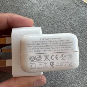 Apple iPod Power Adapter Ladegerät A1205 - 5V - 1A - 2006 - Bild 1 von 4