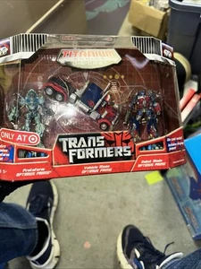 Transformers Titanium Series Die Cast Optimus Prime Target Exclusive 3 Figures - Picture 1 of 3