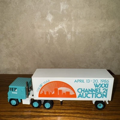 Auction 21 WXXI '86 Rochester, NY Winross Truck - Image 1 of 4