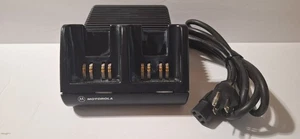 RADIO VISAR MOTOROLA ORIGINALE DOPPIO CARICATORE CON CAVO ALIMENTAZIONE - Foto 1 di 5