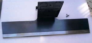 Samsung UN55HU6950F Standfuß/Basis QBN96-32239D mit Schrauben - Bild 1 von 5