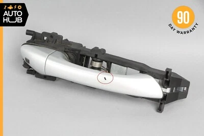 05-11 Manija de puerta exterior lado pasajero derecho mercedes r171 slk350 slk280 fabricante de equipos originales Foto 1 de 4