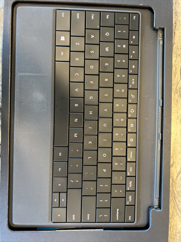 MICROSOFT POWER COVER Model 1602 KEYBOARD BLACK With Battery - Image 1 of 1