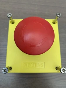 3SU1801-0NA00-2AA2 Interruttore di arresto di emergenza 2 posizioni NC 22mm Ross - Foto 1 di 3