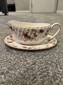Minton Bone China - Ancestral S376 - Gravy Boat with Attached Liner - Picture 1 of 5