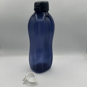 Tupperware Eco Drink Bottle 2L Dark Blue with white handle - Picture 1 of 3