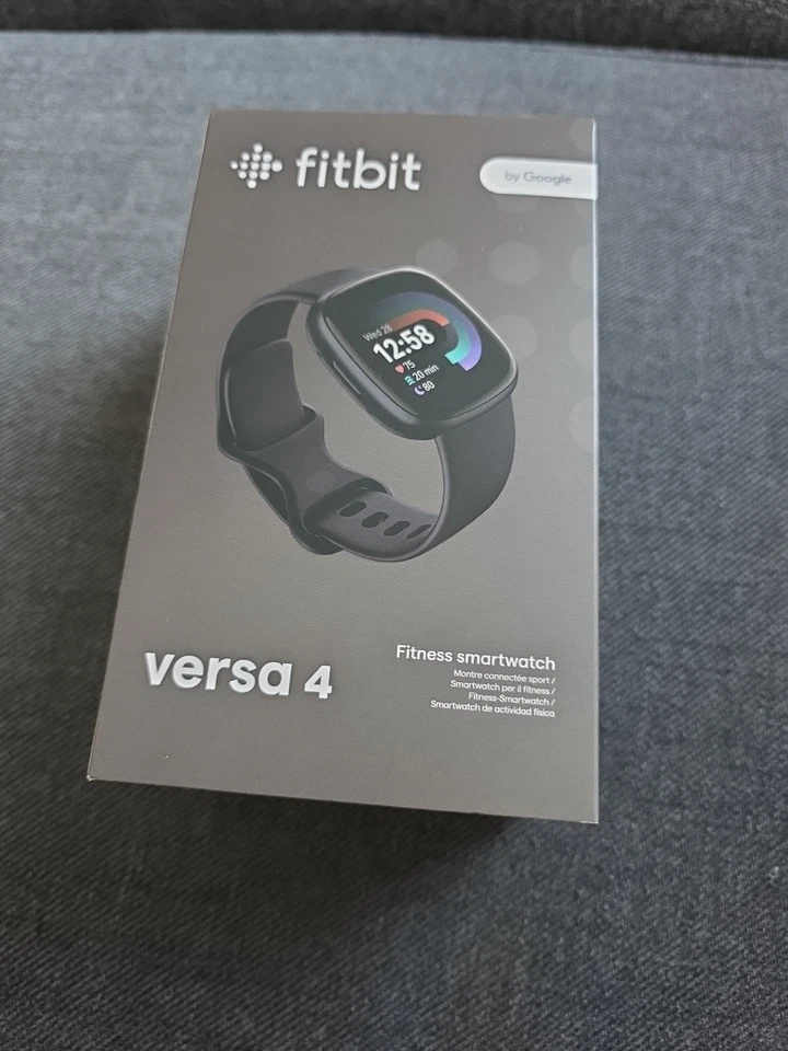 Fitbit Versa 4 Smartwatch Fitness 24mm Schwarz - Bild 1 von 1