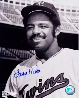 Foto firmada por Larry Hisle - Autografiada de los Mellizos de Minnesota de 8x10 pulgadas - Certificado de autenticidad GTA Foto 1 de 2