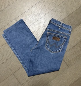 Jeans elasticizzato Wrangler blu Texas - TAGLIA - misurata a W33 L27 - Foto 1 di 10