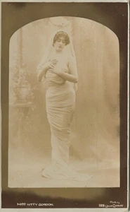 MISS KITTY GORDON - Theaterpostkarte Lallie Charles - Bild 1 von 2