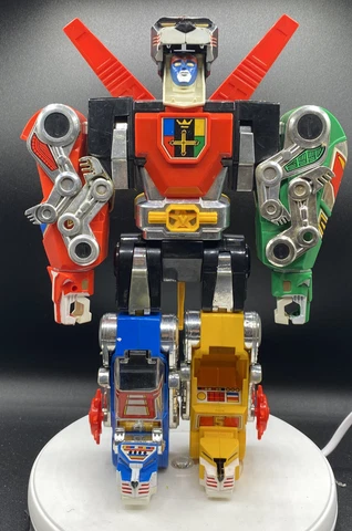 1984 Voltron 14” (5 Lions) Toy Action Figure Panosh World Events Cover