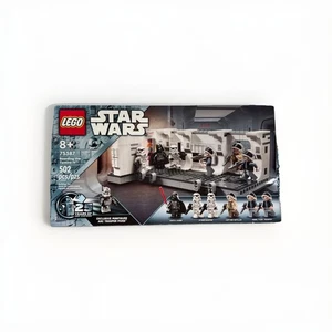 LEGO Star Wars: Boarding the Tantive IV (75387) - Bild 1 von 1