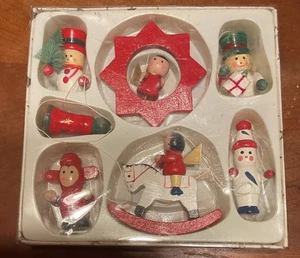Vintage Holz Weihnachtsschmuck Mini Weihnachtsdeko Baum - Bild 1 von 3