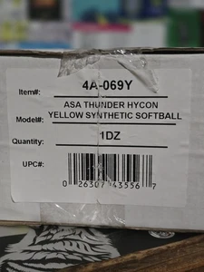 Dudley Thunder Hycon Softbols Sintéticos 12" Asa EE. UU. 4A069Y Paquete de 1 Docena - Imagen 1 de 3